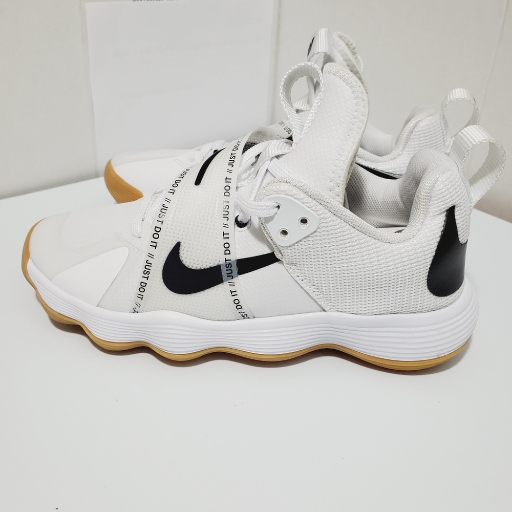 Nike React Hyperset Womens Volleyball Shoes, White